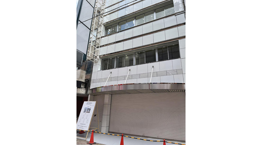 ⼗三駅徒歩4分　⼗三栄町商店街沿い！重飲⾷可能な居抜き物件